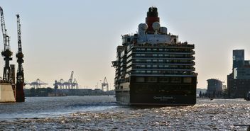 Kreuzfahrtschiff im Hamburger Hafen - © Pixabay - Copyright: Pixabay